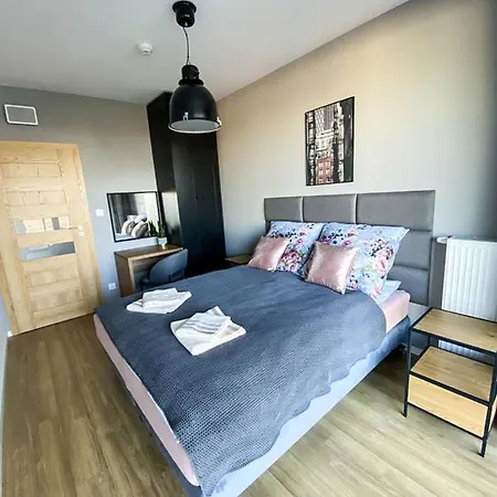 Riviera Modern Tower Apartman